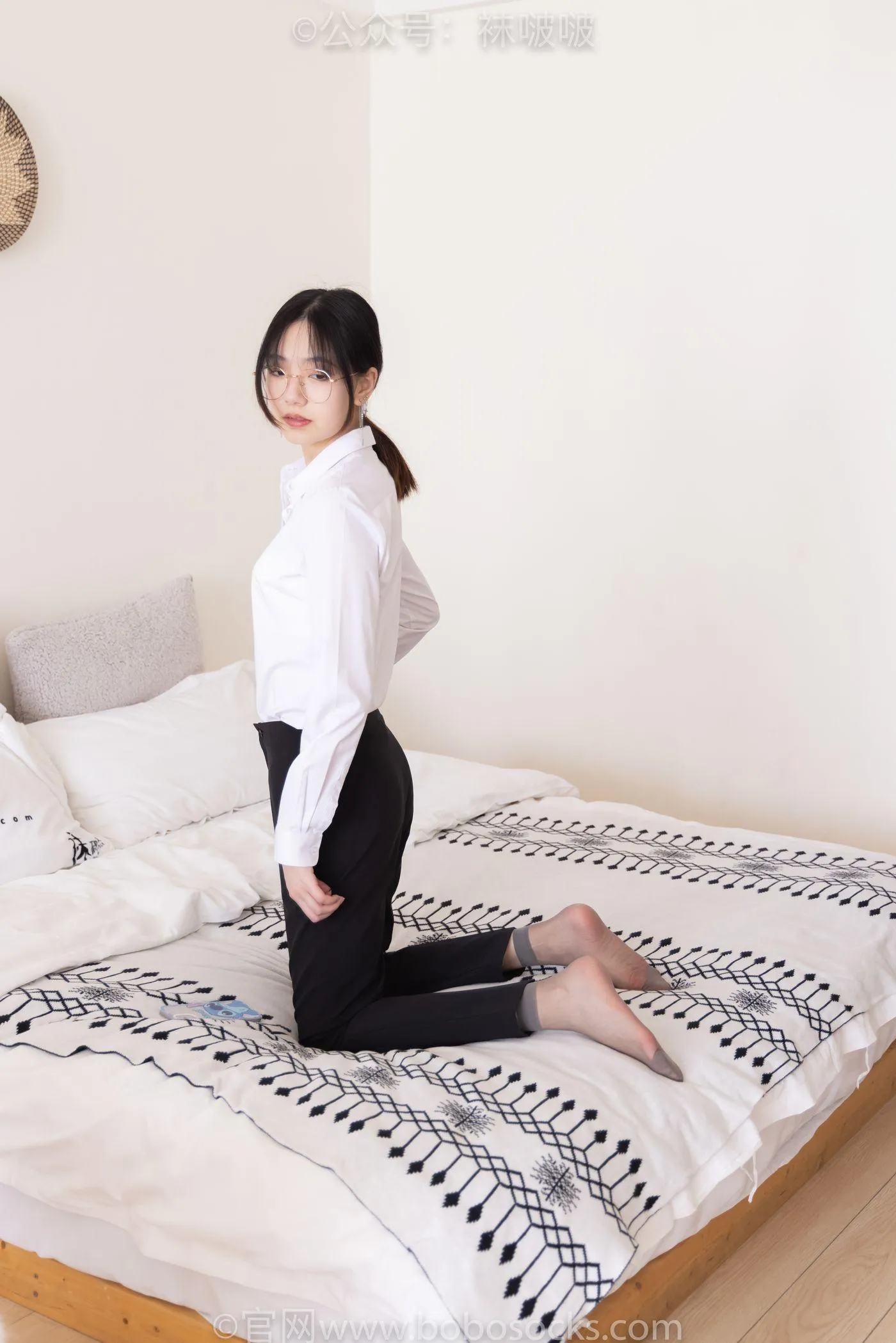 [BoBoSocks袜啵啵]NO.085 小甜豆-平底鞋、短灰丝、短肉丝 [140P]插图7